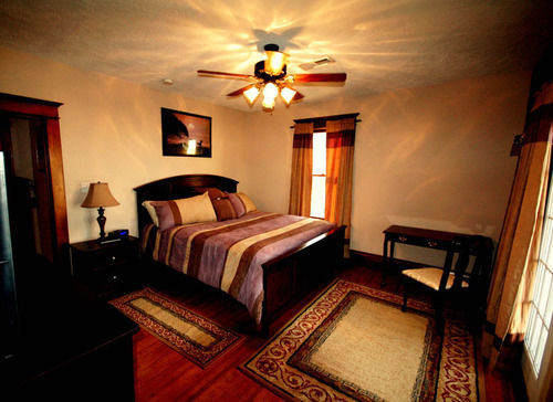 Hitching Horse Inn Пиер Екстериор снимка