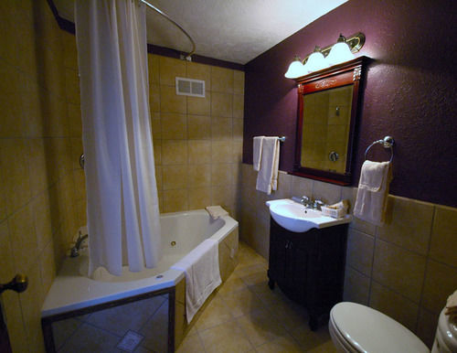Hitching Horse Inn Пиер Екстериор снимка
